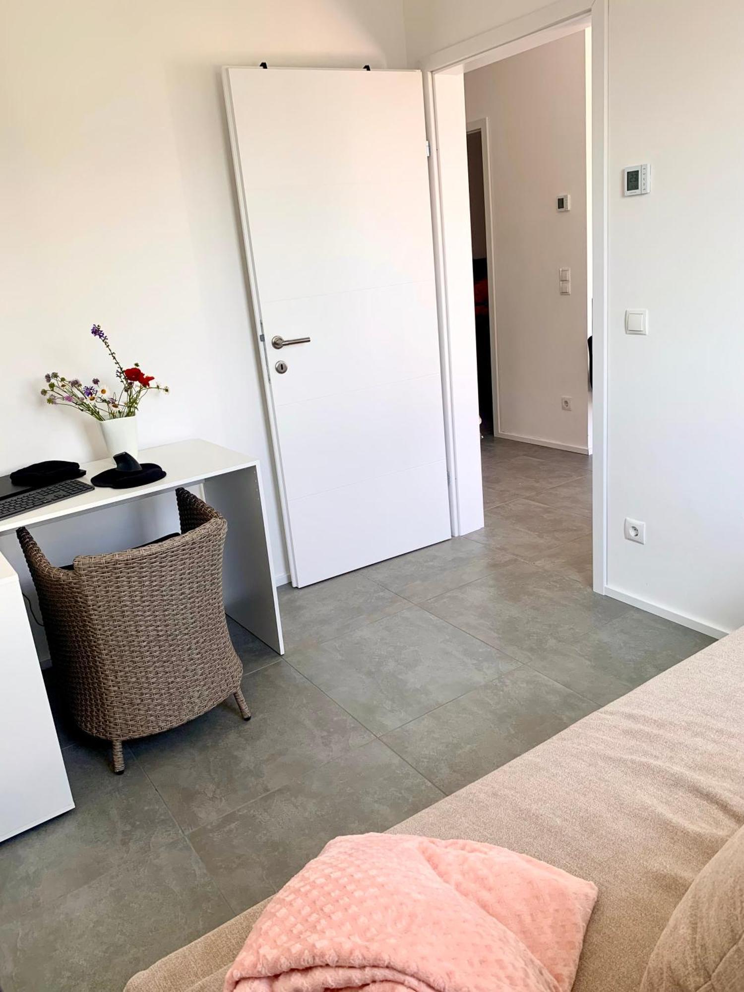 Woerthersee-Appartements Velden am Wörthersee Esterno foto